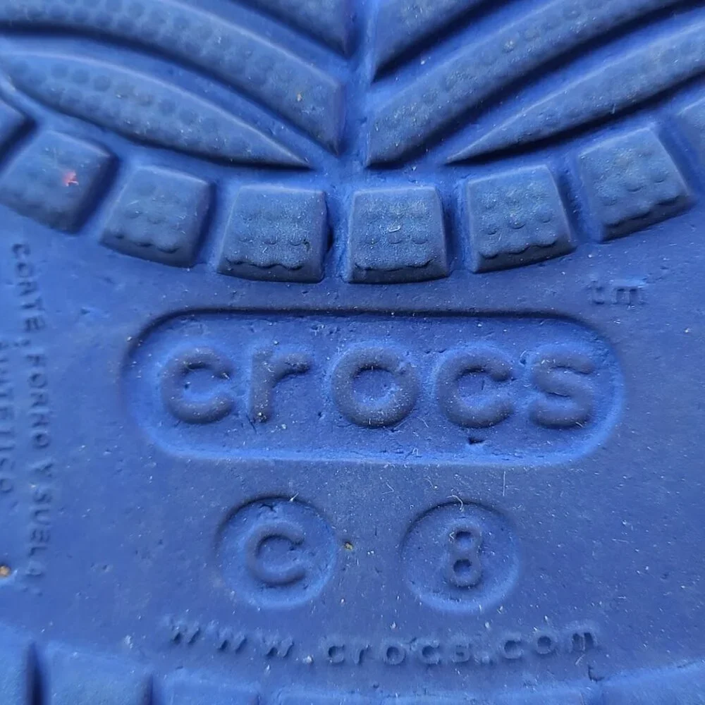 Crocs boy blue